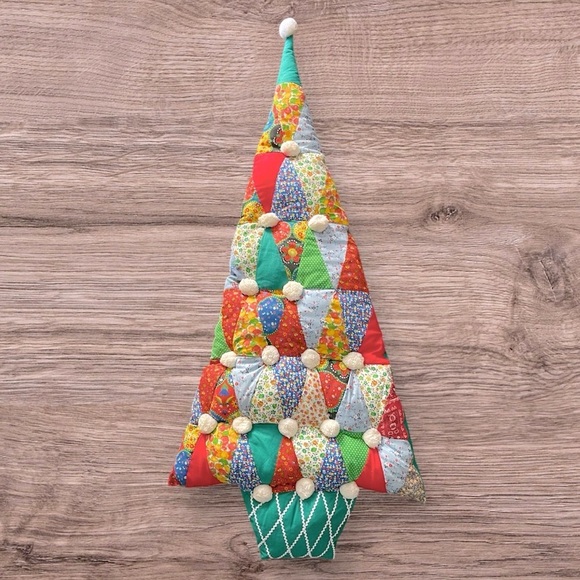 Vintage 70s 80s Christmas Tree Quilted Wall Hanging Holiday Decor - Picture 1 of 8